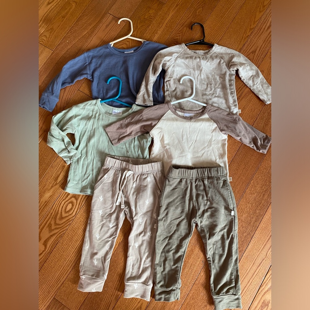 Jax and Lennon Size 6-12 Months Bundle Lot. Long sleeves, lounge pants.